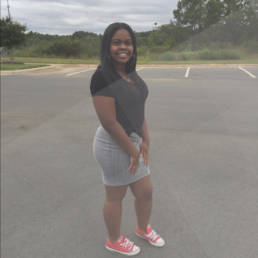 Meet your Posher, Danielle